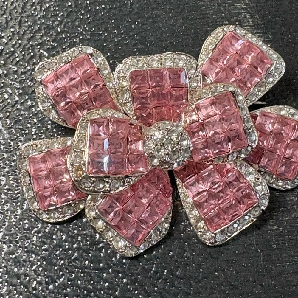 JACKIE ORR SWAROVSKI CRYSTAL BROOCH - Picture 2 of 4